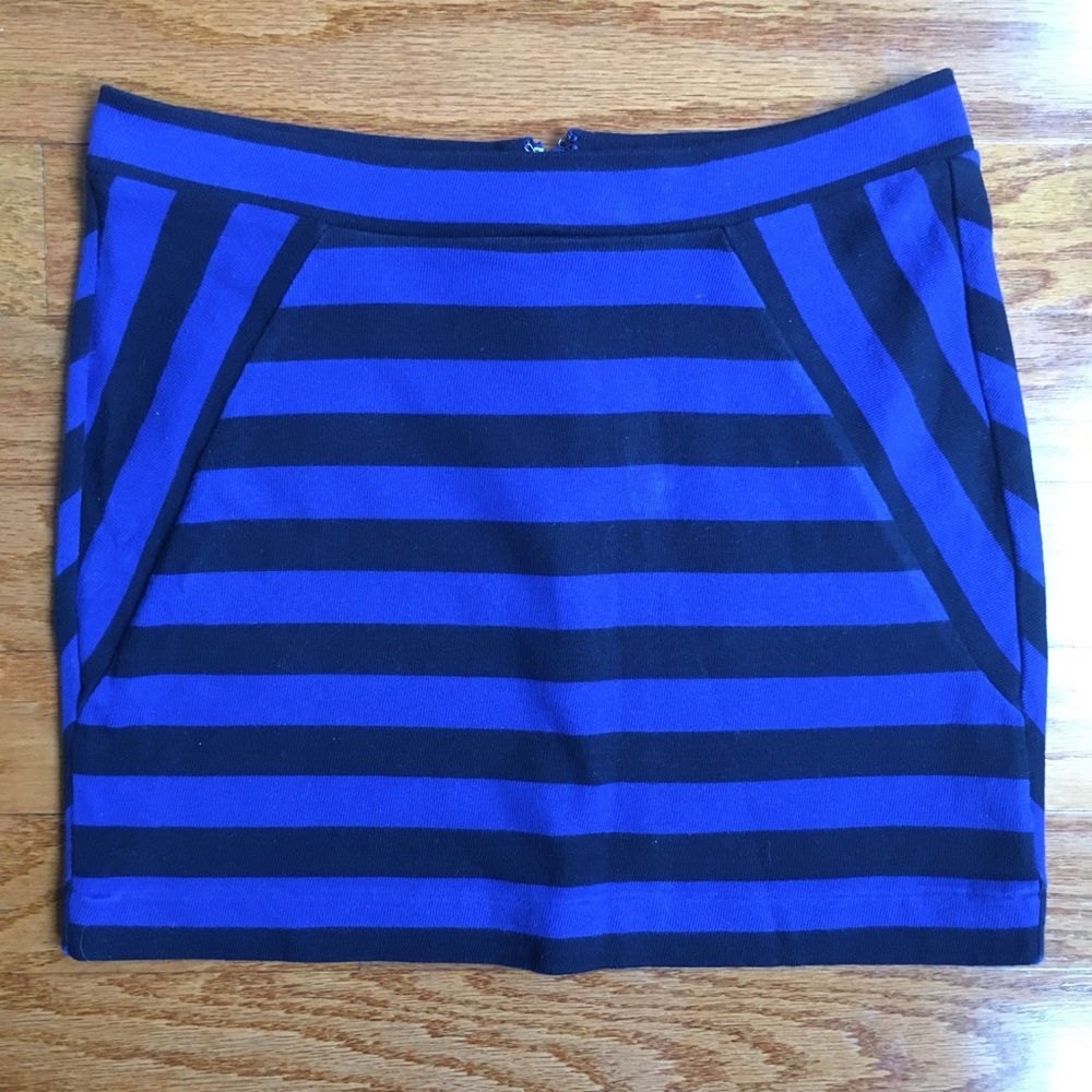 Gap sz XS blue and navy/black? knit mini skirt